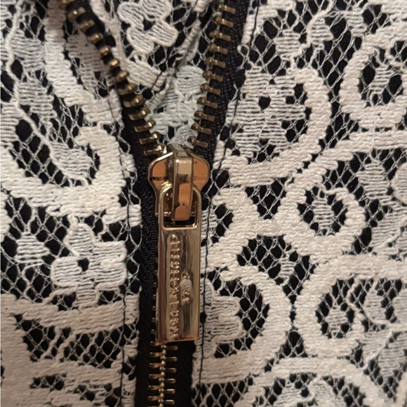 KARL LAGERFELD LACE RIDER JACKET SIZE S - Picture 4 of 8